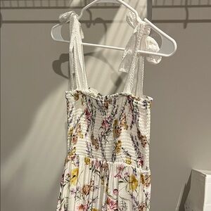 White Floral Tie-Strap Sundress - never worn size small